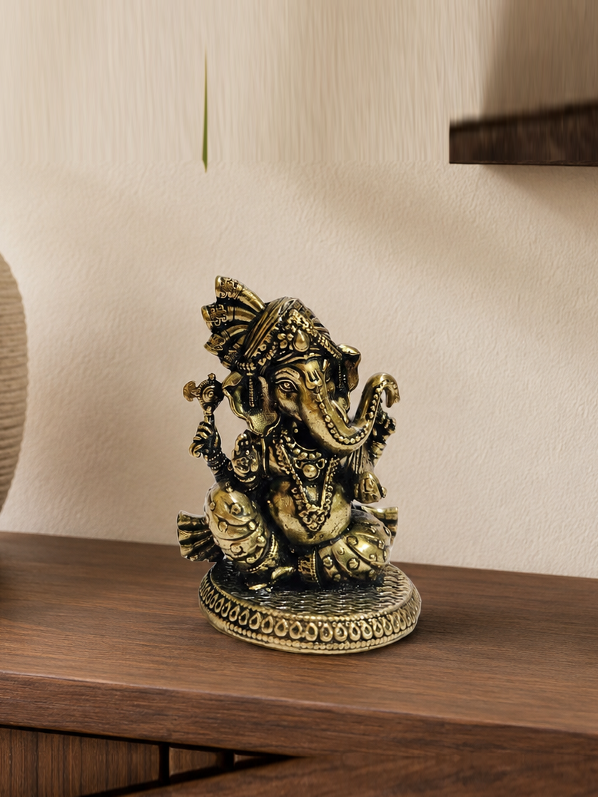 Turban Ganesha Brass Idol